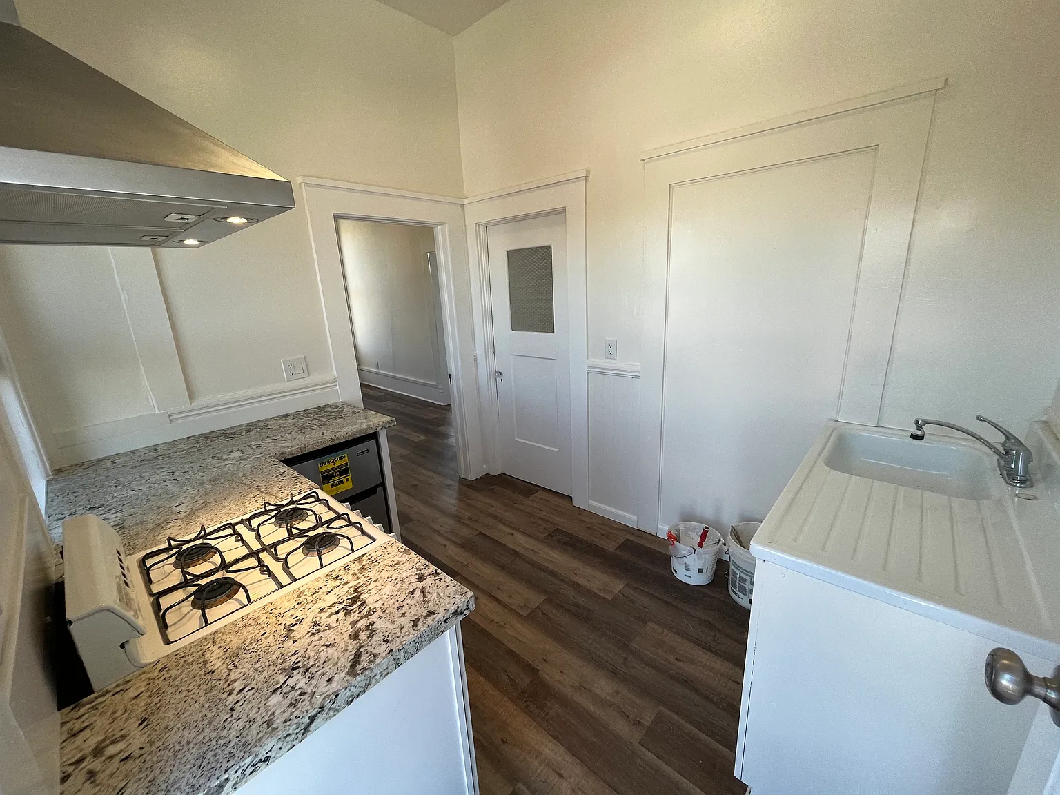1 bed, $2,500 — Photo 4
