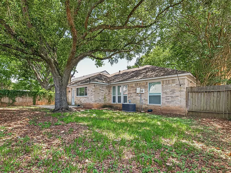 3003 Mast Ct — Photo 44