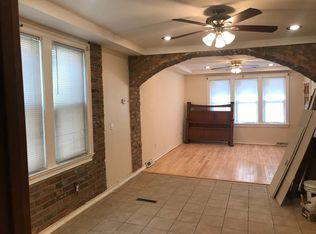 8949 S Muskegon Ave, Chicago, IL 60617