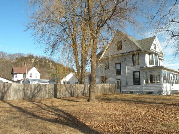301 West Amelia Street, Cassville, WI 53806