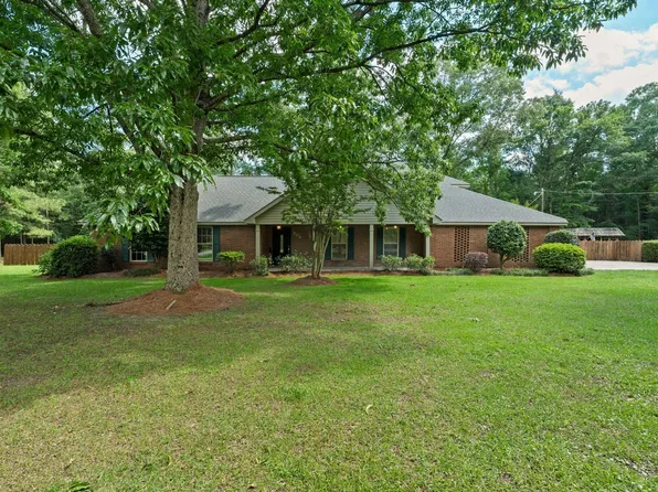 202 Poplar Loop, Petal, MS 39465