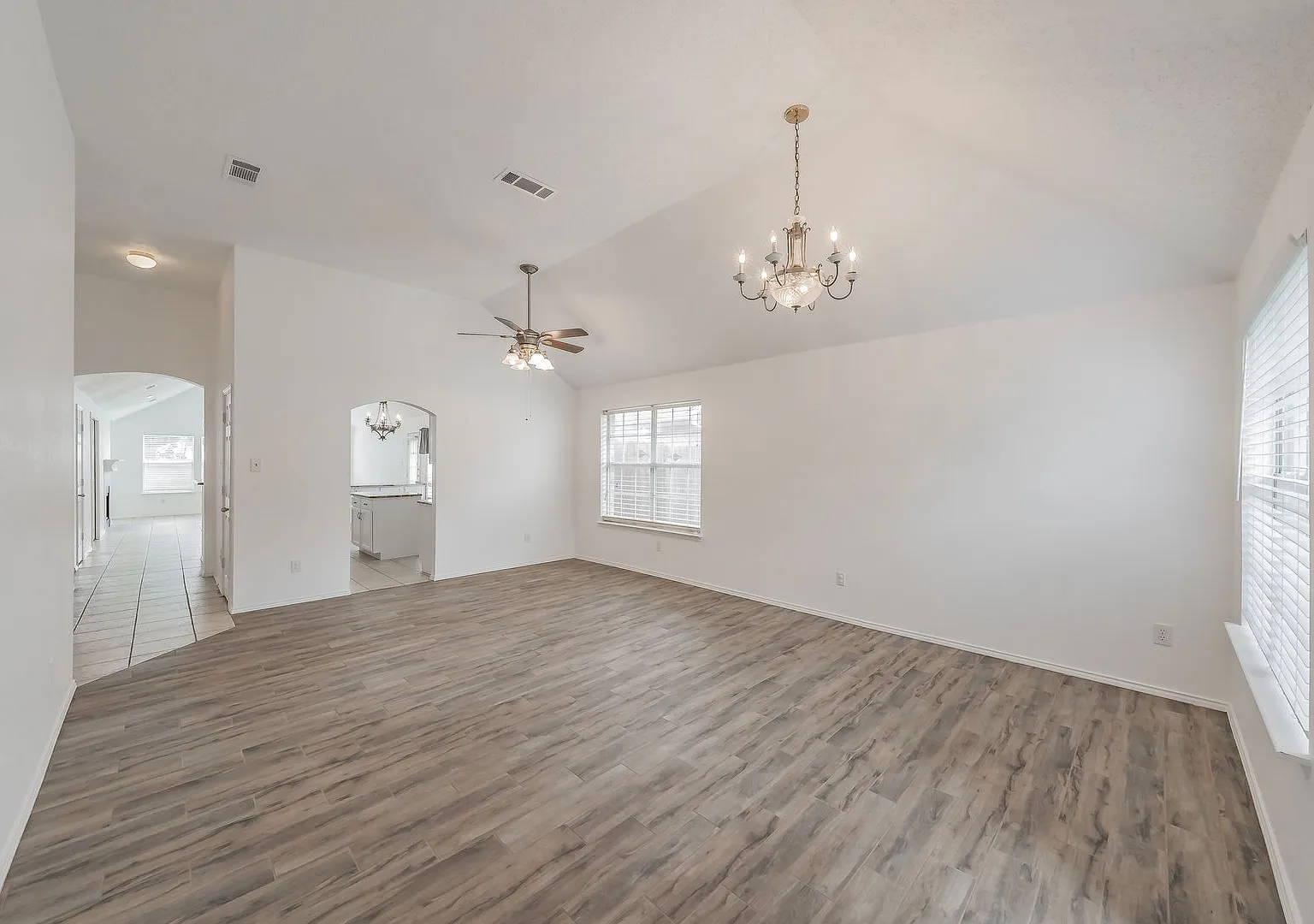 Keller Isd! Large And Well Maintained 4/2/2 — Photo 3