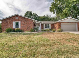 333 Hearthstone Ln, Henderson, KY 42420