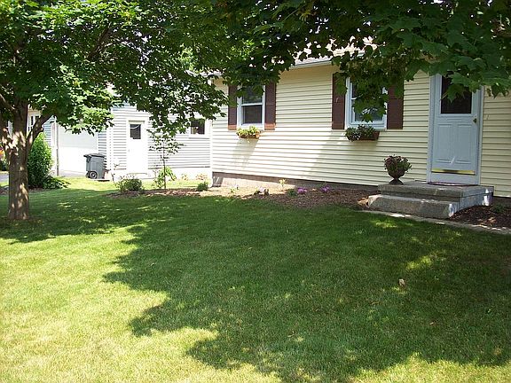 3rd image of 28 Timberwood Dr