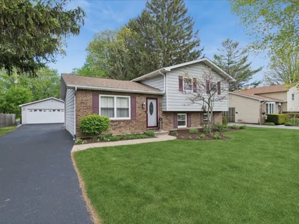 38187 N North Shore Ave, Beach Park, IL 60087