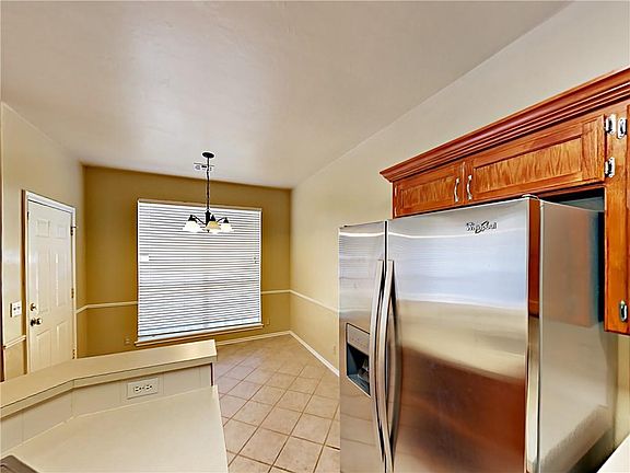 4th image of 11804 NW 135th St