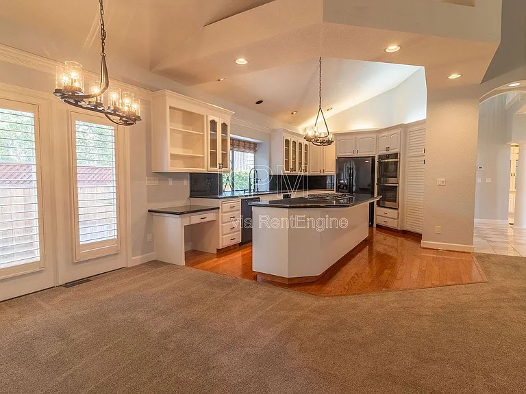 672 Cypress Run — Photo 11