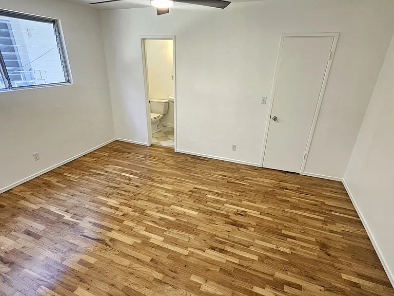 618 N Hayworth Ave #4 — Photo 6