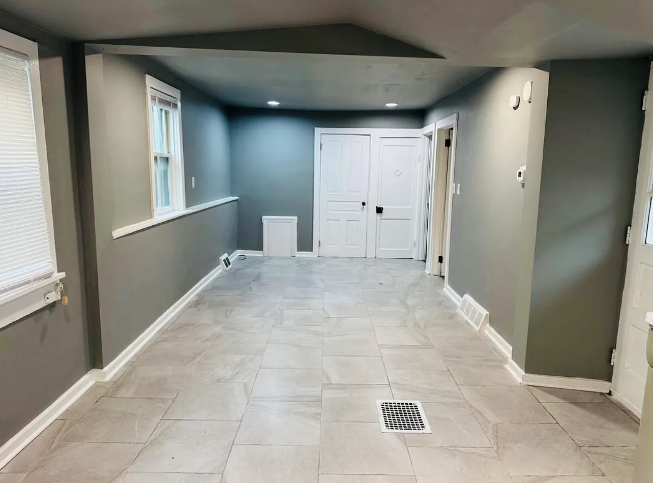 2 bed, 1050 sqft, $1,150 — Photo 2