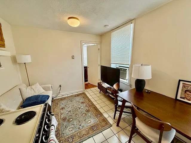 24 Cooper St #5 — Photo 3