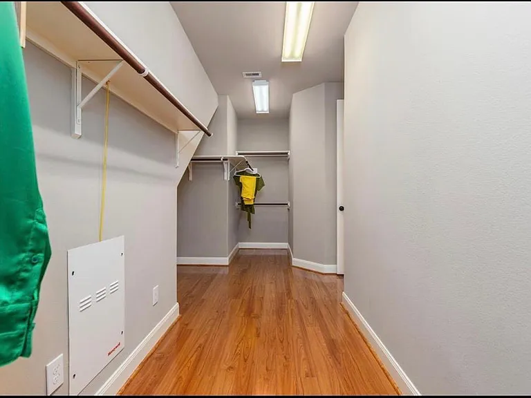 2207 Bayou Cove Ln — Photo 40