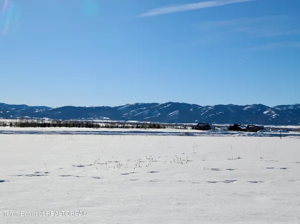 383 Royal Elk Cir, Victor, ID 83455