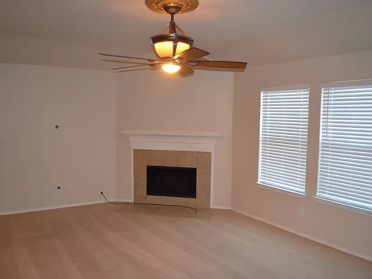 120 Shadybrook Dr — Photo 3