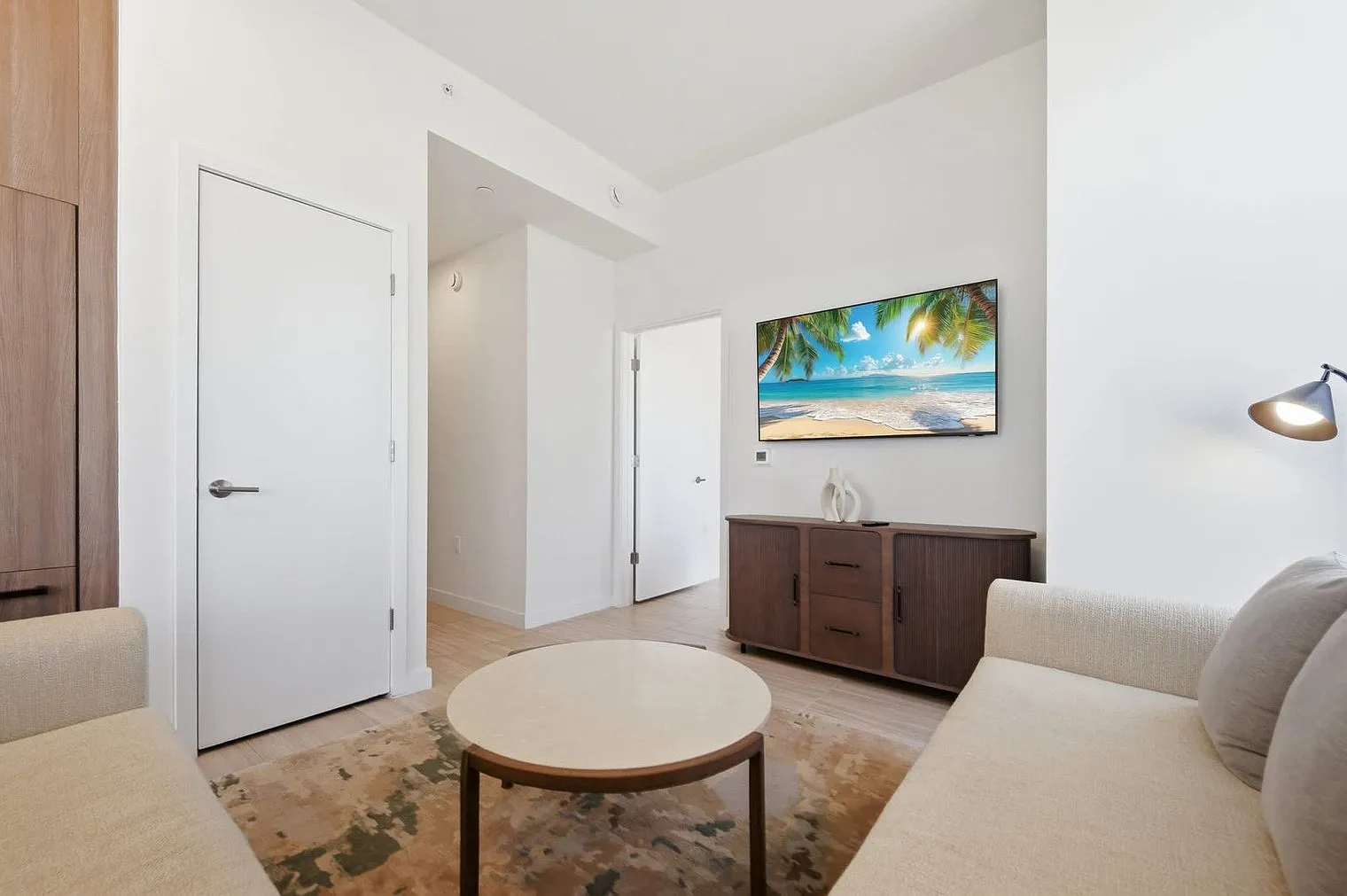 4 bed, 2.0 bath, 1184 sqft, $15,154 — Photo 2