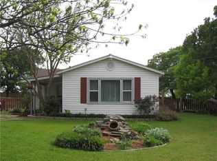 212 Marquette Ave, Azle, TX 76020