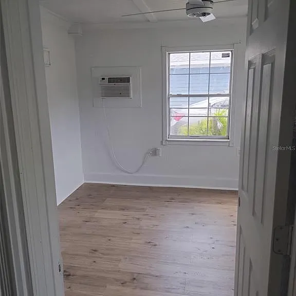 2120 Carlton Dr — Photo 8