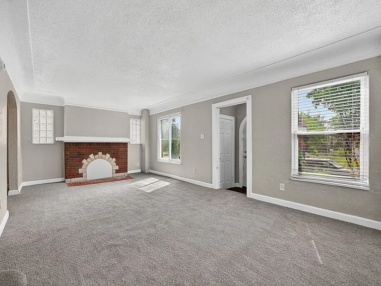 16934 Ilene St — Photo 2
