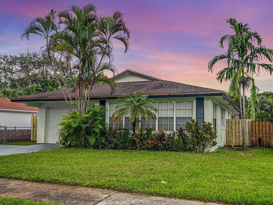 1st image of 1004 SW 19th Street