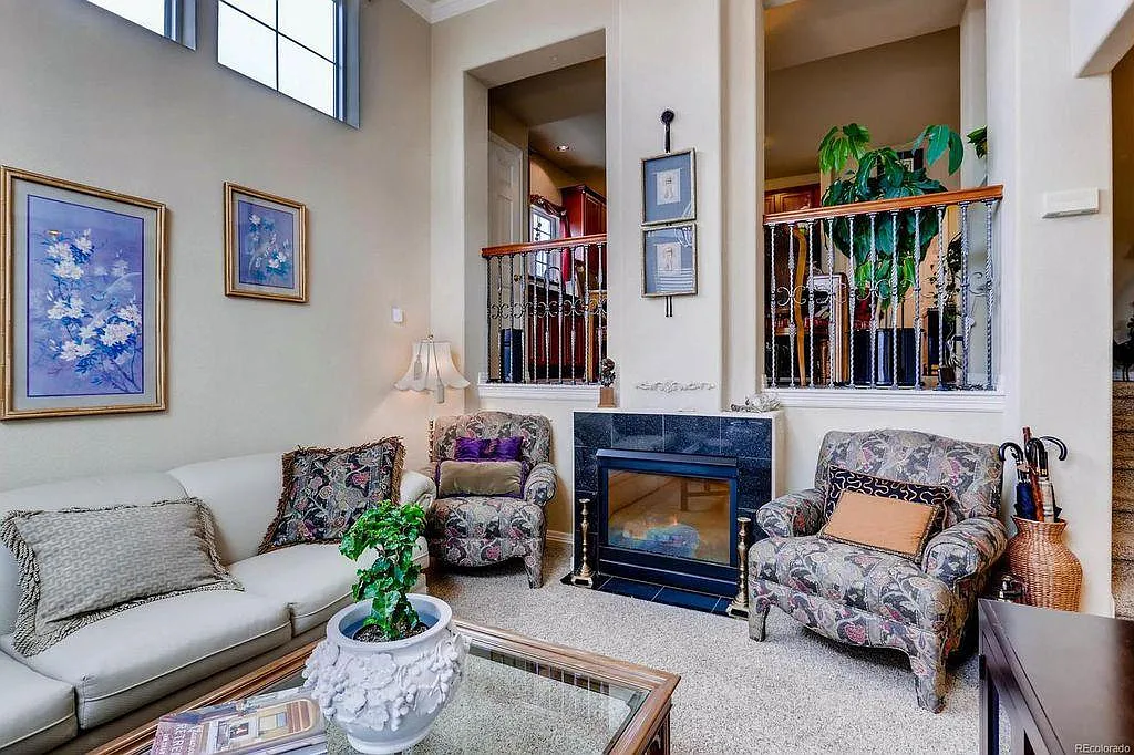 3 bed, 1851 sqft, $2,640 — Photo 3