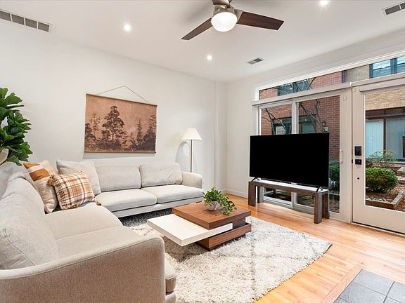 5th image of 1801 W Diversey Pkwy Unit 23
