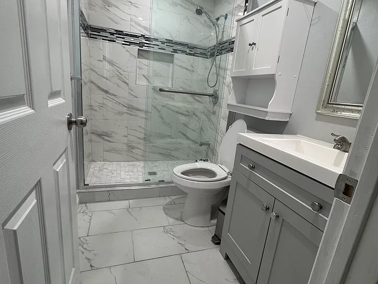 11711 Clover Ln — Photo 8
