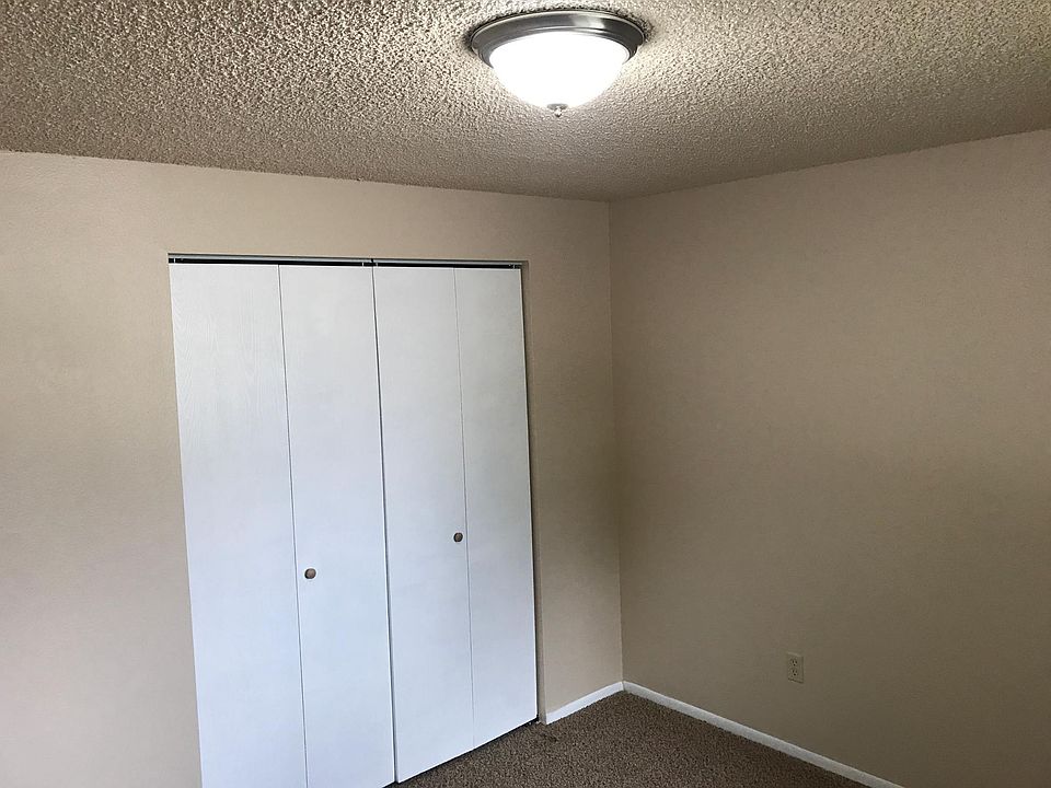 2nd image of 1908 E Coeur D Alene Ave APT 3