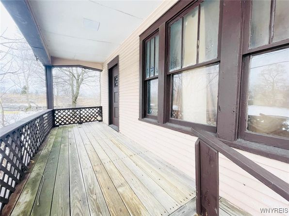 131 Hirschbeck St, Buffalo, NY 14212