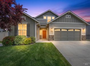 4202 W Peak Cloud Dr, Meridian, ID 83642