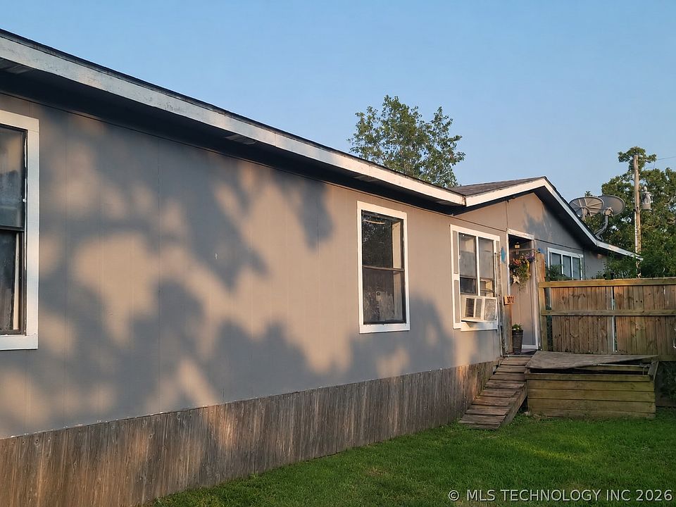 1st image of 3970 N 248th Rd