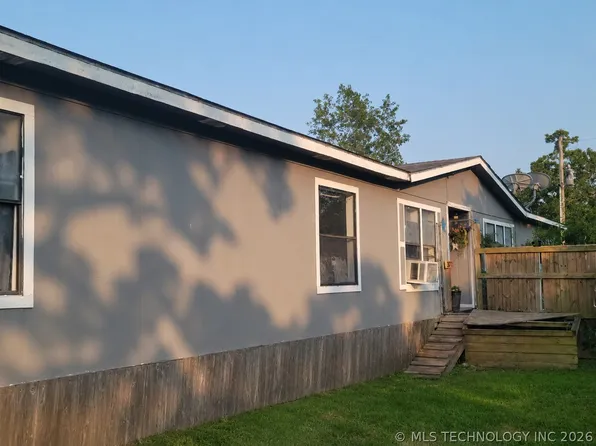 3970 N 248th Rd, Mounds, OK 74047