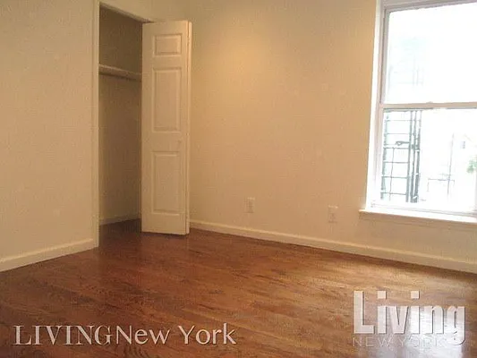 Rented by Living New York | media 25