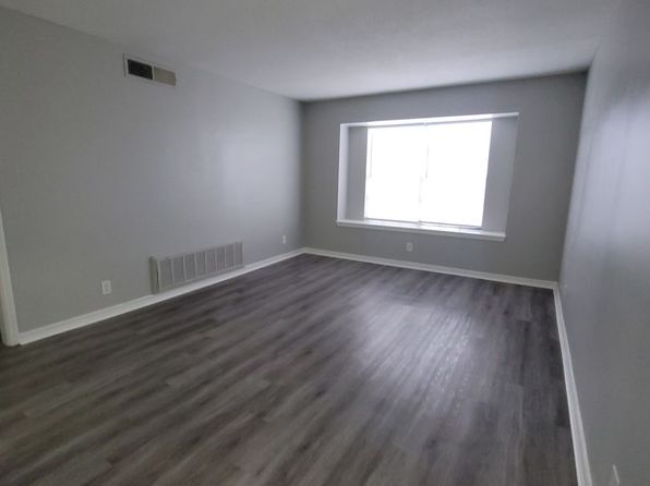 1309 E 21st St #125