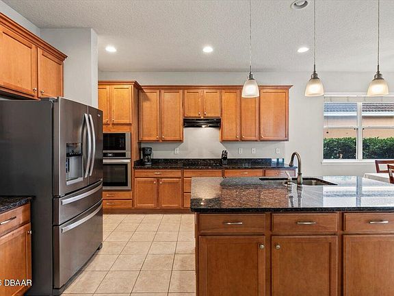 5th image of 3322 Pino Ave