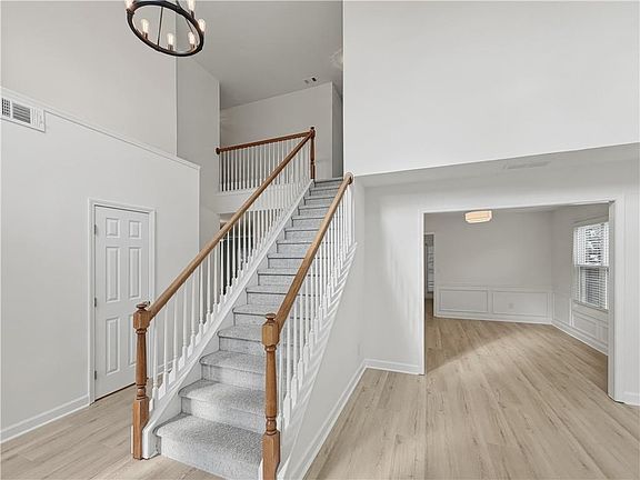 3rd image of 2845 Factor Walk Blvd