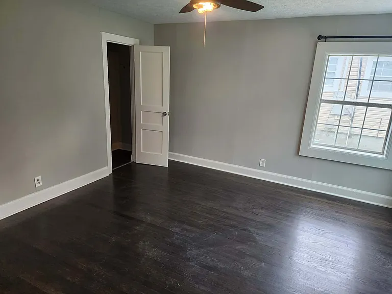 104 Lowe St — Photo 16