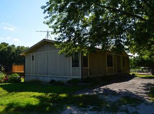 5825 SW 107th St, Wakarusa, KS 66546