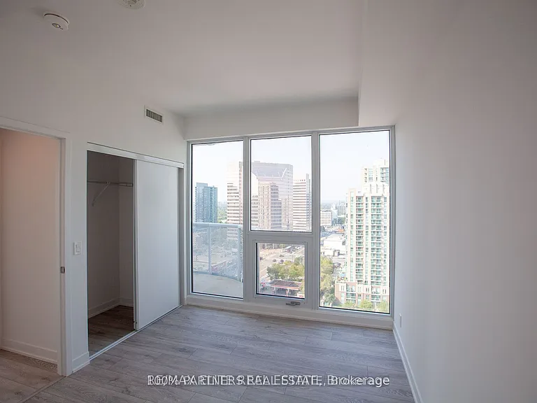 15 Holmes Ave #1704 — Photo 6