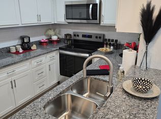 5648 Pershing Ave #5316P-206, Saint Louis, MO 63112