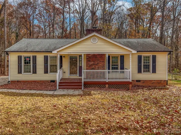 312 Briar Creek Rd, Gastonia, NC 28056