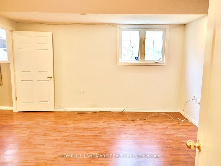 49 Williamson Dr W — Photo 10