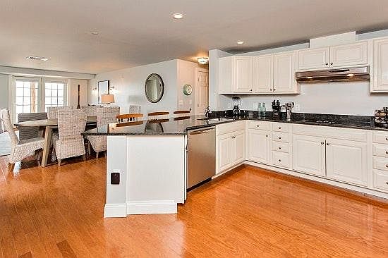 1st image of 1 E Grand Ave APT 411
