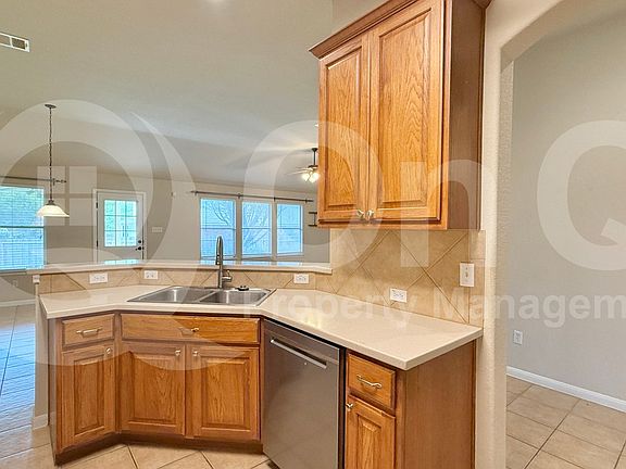 5th image of 18905 Stirling Castle Ct