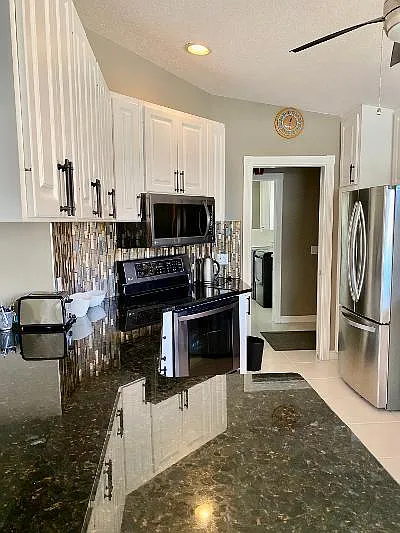 5828 Helicon Pl — Photo 2