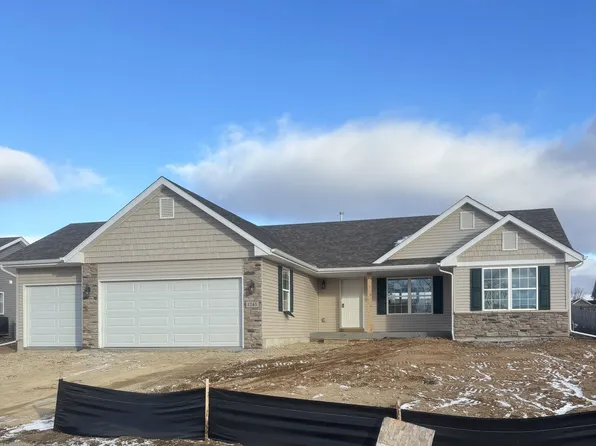 1245 Glacier Dr, Byron, IL 61010