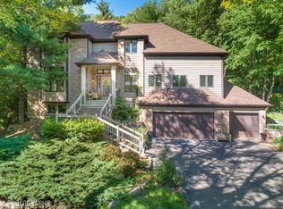 725 Harper Dr, Algonquin, IL
