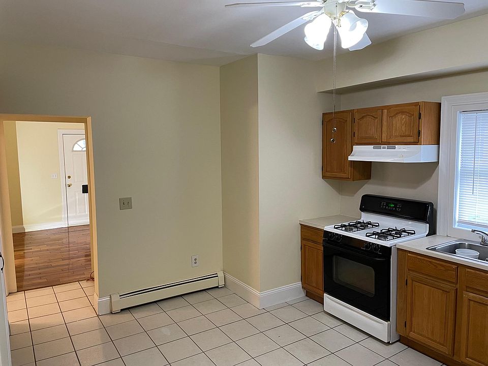 1st image of 277 Admiral St #277