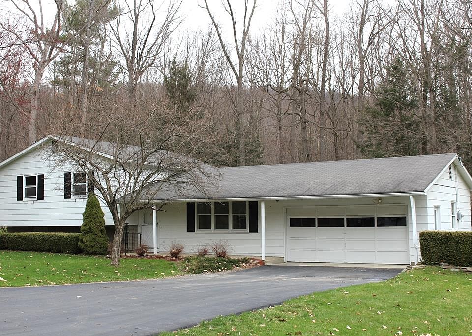 1st image of 45 Woodland Dr