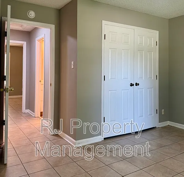 4521 Stony Point Dr — Photo 16