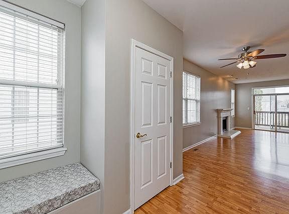 2nd image of 2333 Overlook Ct Unit 2333