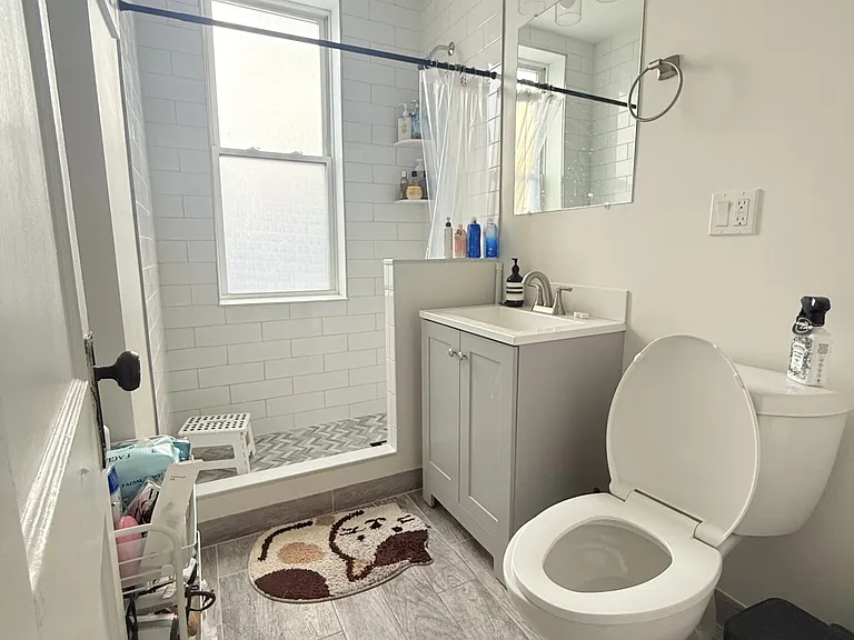1193 Commonwealth Ave #12 — Photo 2